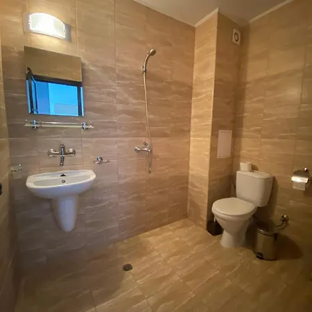 Sunrise Apartments, Апартамент *