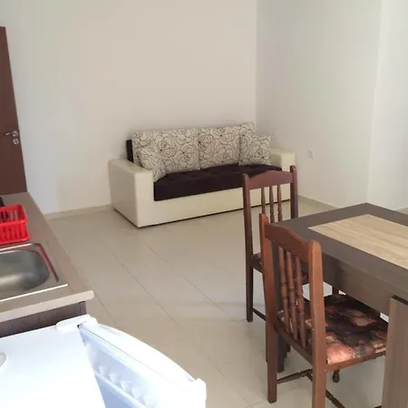 Sunrise Apartments, Lejlighed